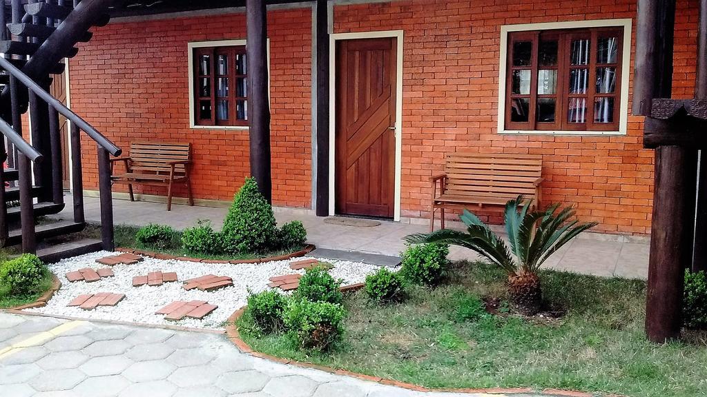 Pousada Familia Do Rosa Imbituba Exterior photo
